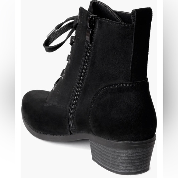 NEW AquaDiva Darie Water Resistant Suede Bootie size 38/7 - Picture 5 of 12